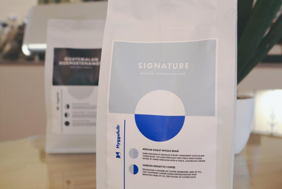 Signtaure blend, Medium roast espresso, coffee beans